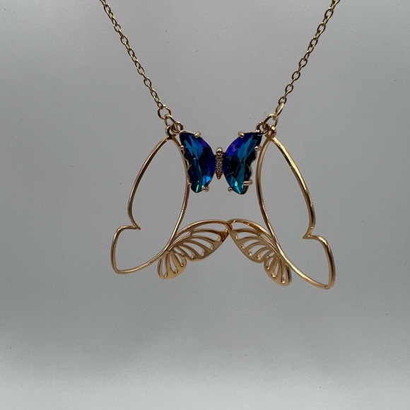 Elegant Statement Butterfly Necklace -  Classic Boho Chic Butterfly Necklace - Picture 7 of 9
